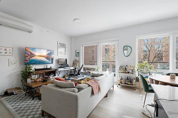 Downing St #2F - Photo 6 of 20