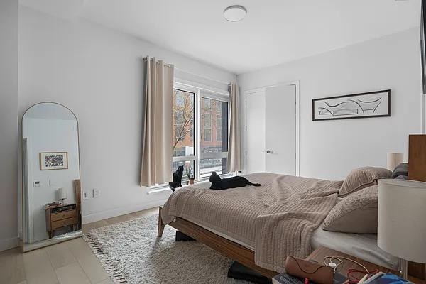 Downing St #3D - Photo 7 of 20