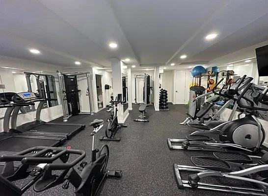 E 44th St #5O - Photo 6 of 20