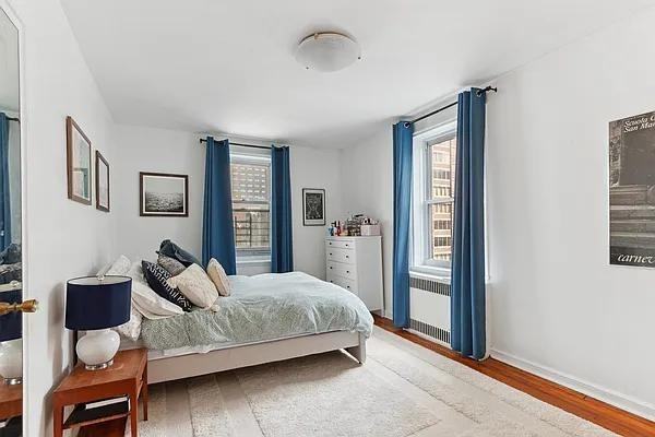 W 52nd St #6E - Photo 4 of 19