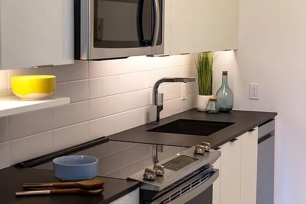 Chapel St #11F - Photo 2 of 8