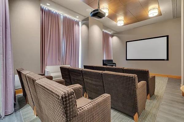 W 31st St #10F - Photo 6 of 20