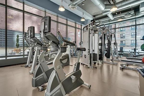 W 31st St #10F - Photo 7 of 20