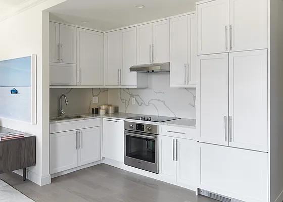 W End Ave #704 - Photo 4 of 8