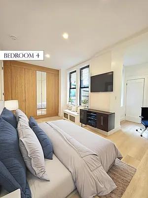 W 54th St #1301 - Photo 6 of 19