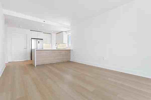 4th Ave #6F - Photo 3 of 18