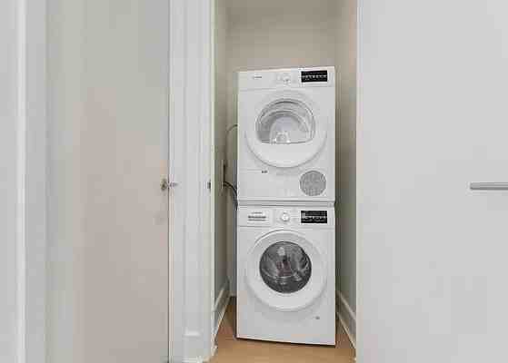 4th Ave #2J - Photo 6 of 20