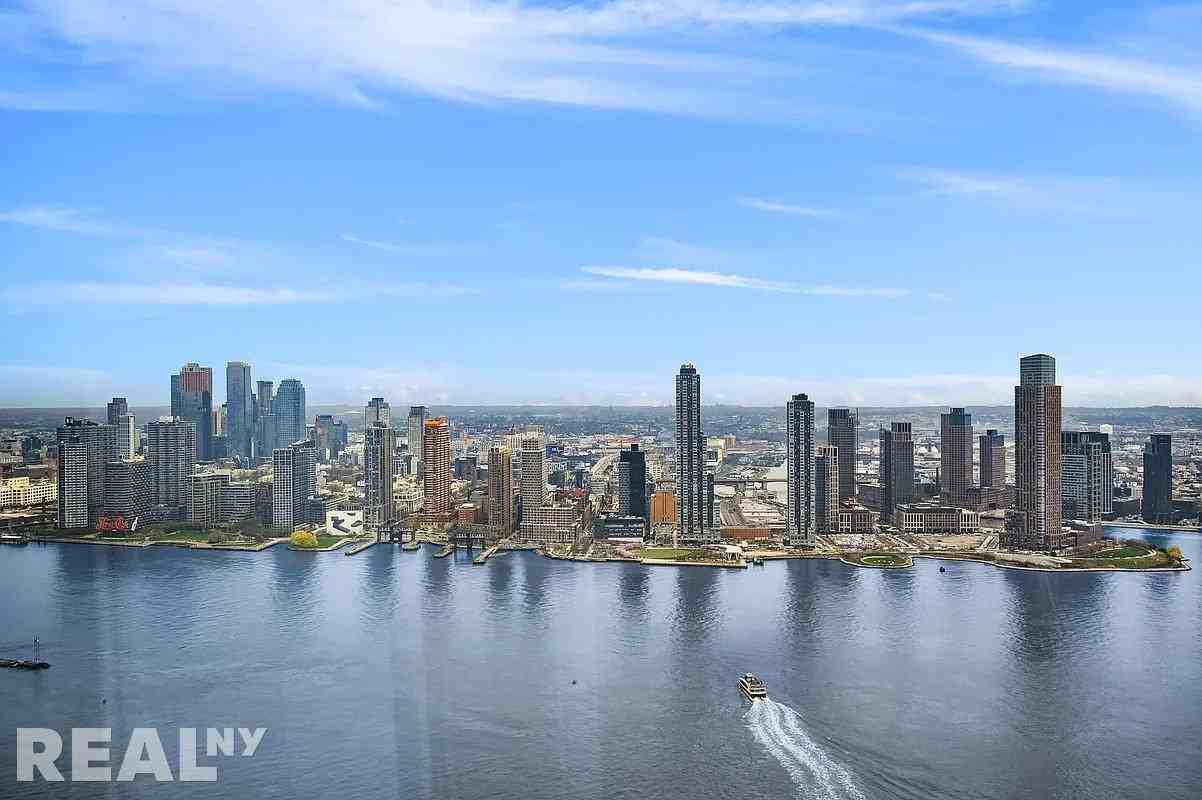 1st Ave #W43J - Photo 6 of 20