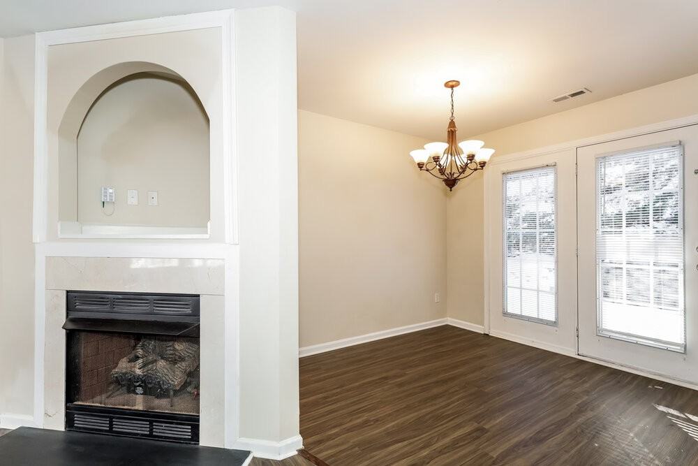 5012 Saint Charles Dr - Photo 6 of 17