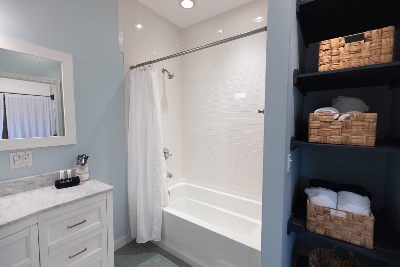 470 Mitchell's Lane - Photo 3 of 16