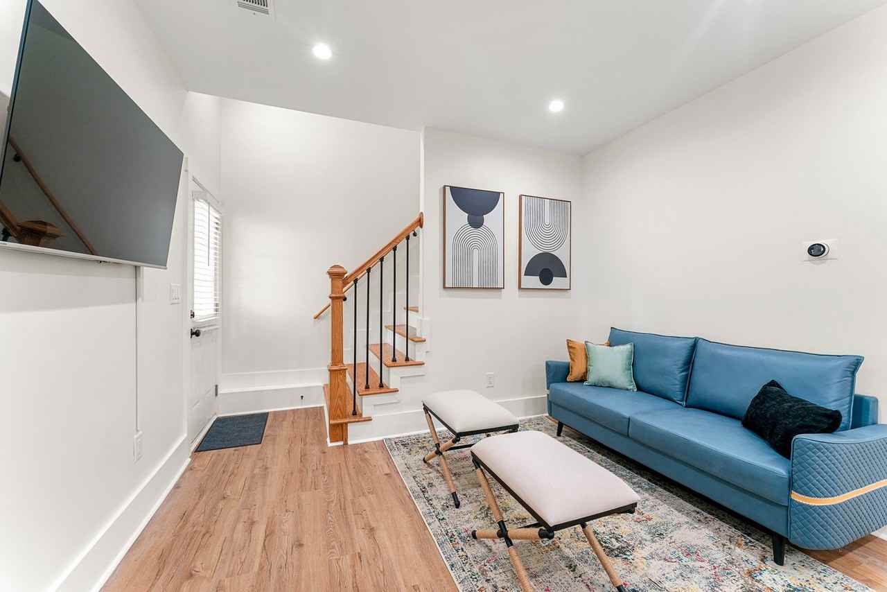 659 S Peachtree St #1019268P - Photo 2 of 19