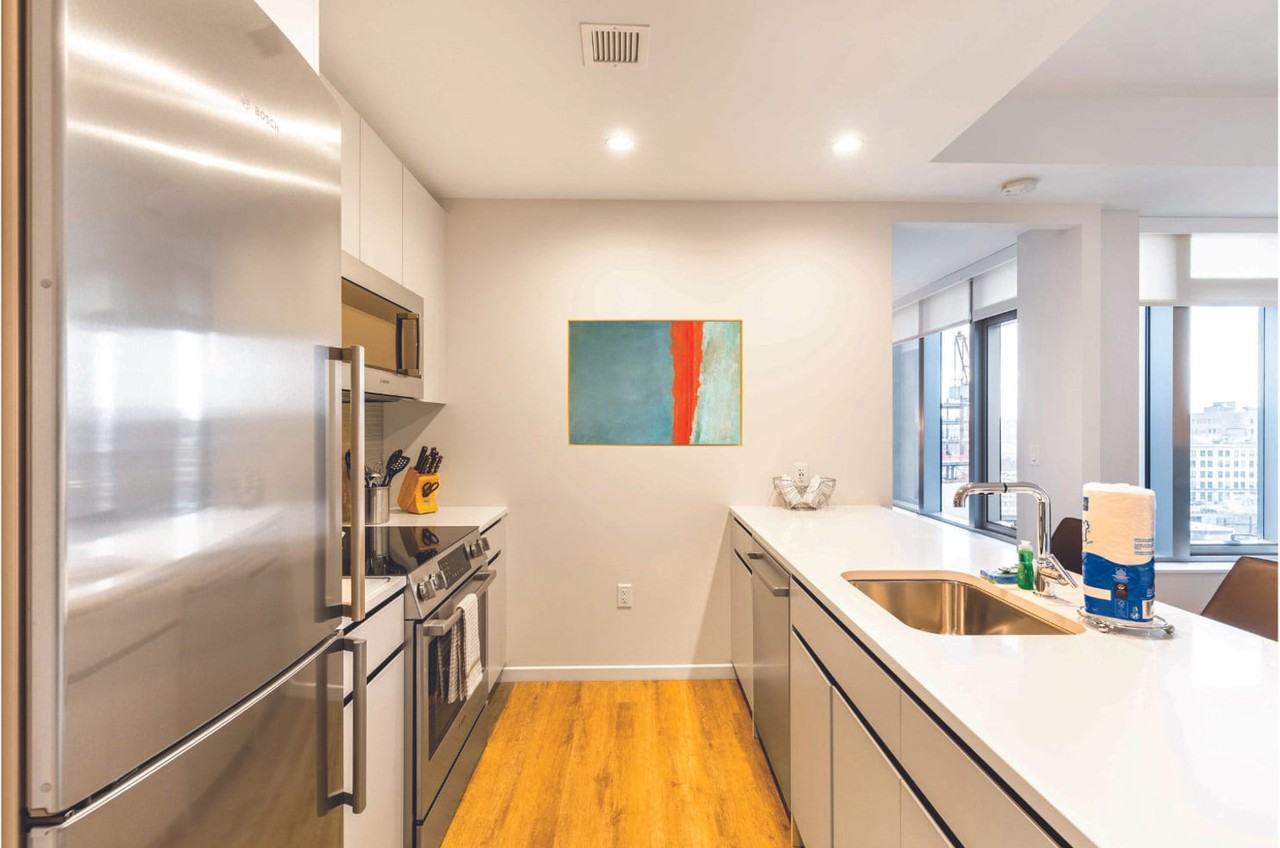 131 Seaport Blvd #1050364P - Photo 4 of 19