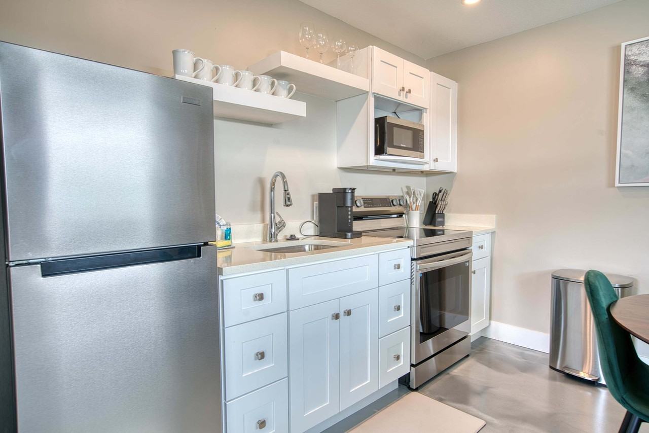 126 Mango Street - Photo 7 of 54