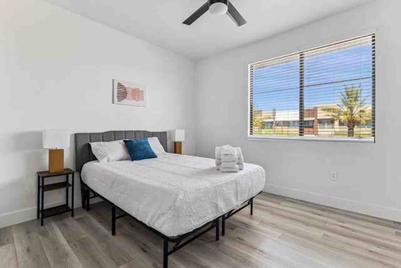 6610 N 93rd Ave #1238441P - Photo 5 of 33