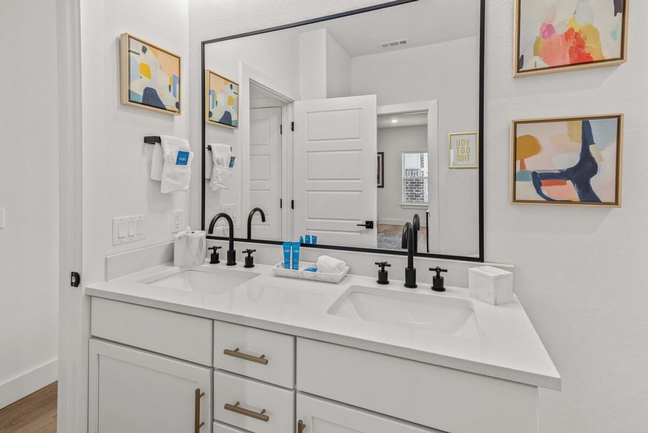 2612 Sw Livingston Sq #1241302P - Photo 5 of 29