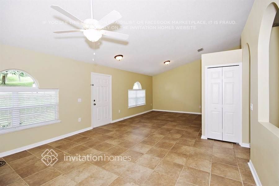 912 Jayhil Dr - Photo 2 of 15