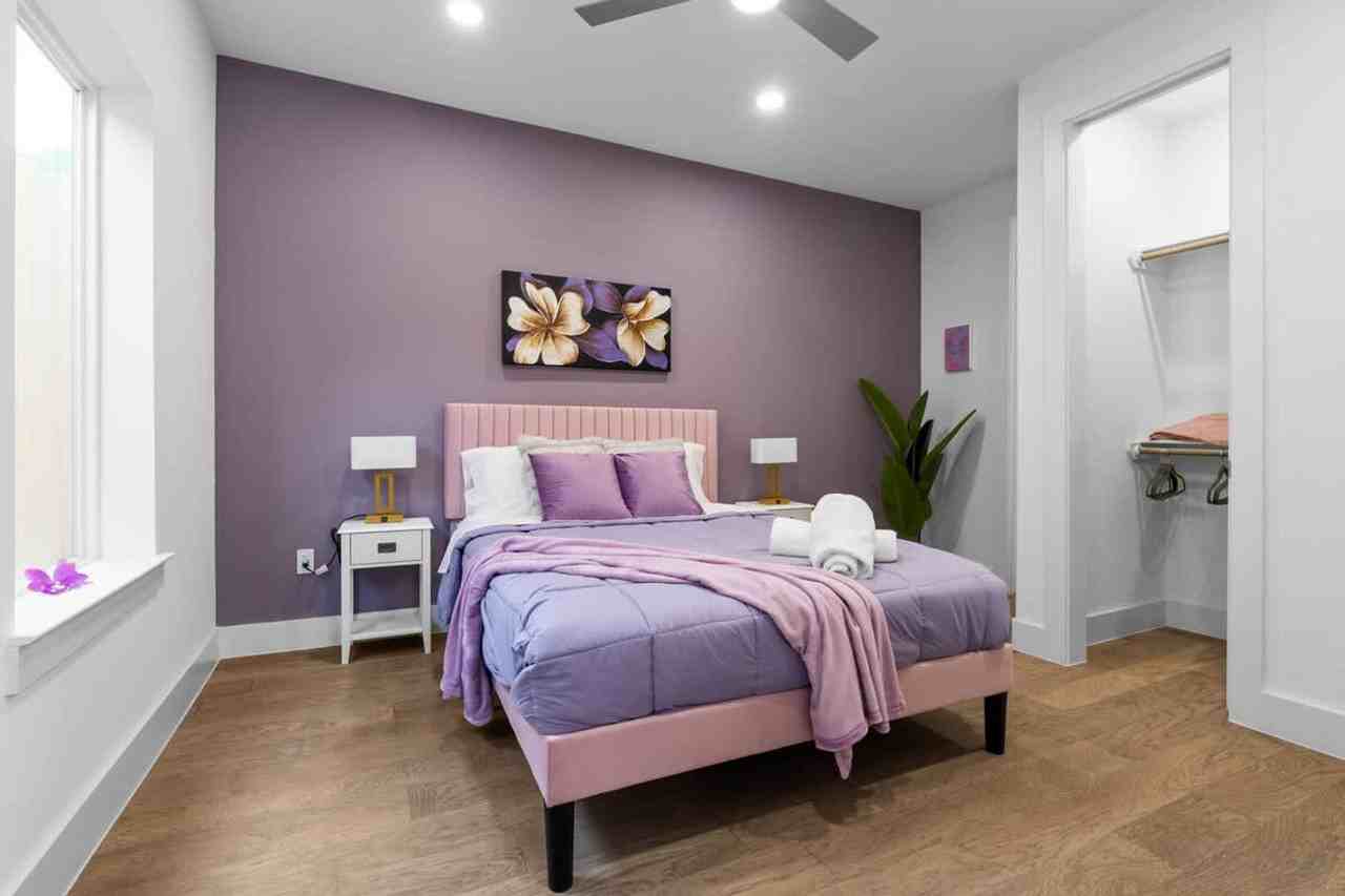 2103 Mcgowen St #1244937P - Photo 6 of 50