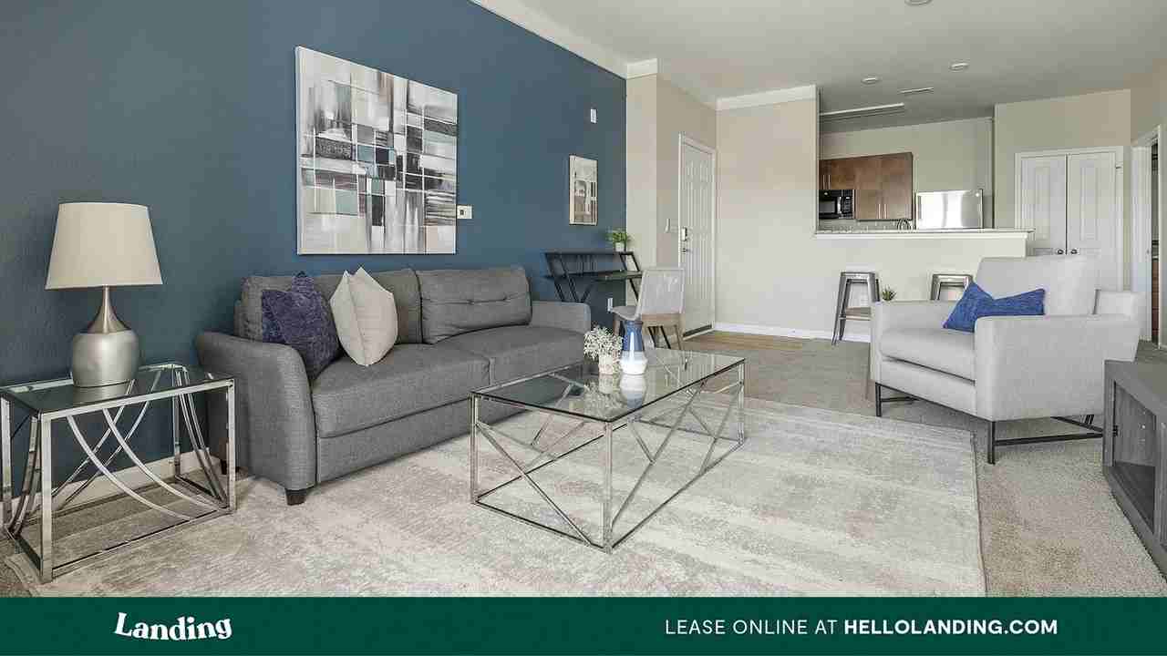 10051 Perimeter Station Dr - Photo 2 of 50