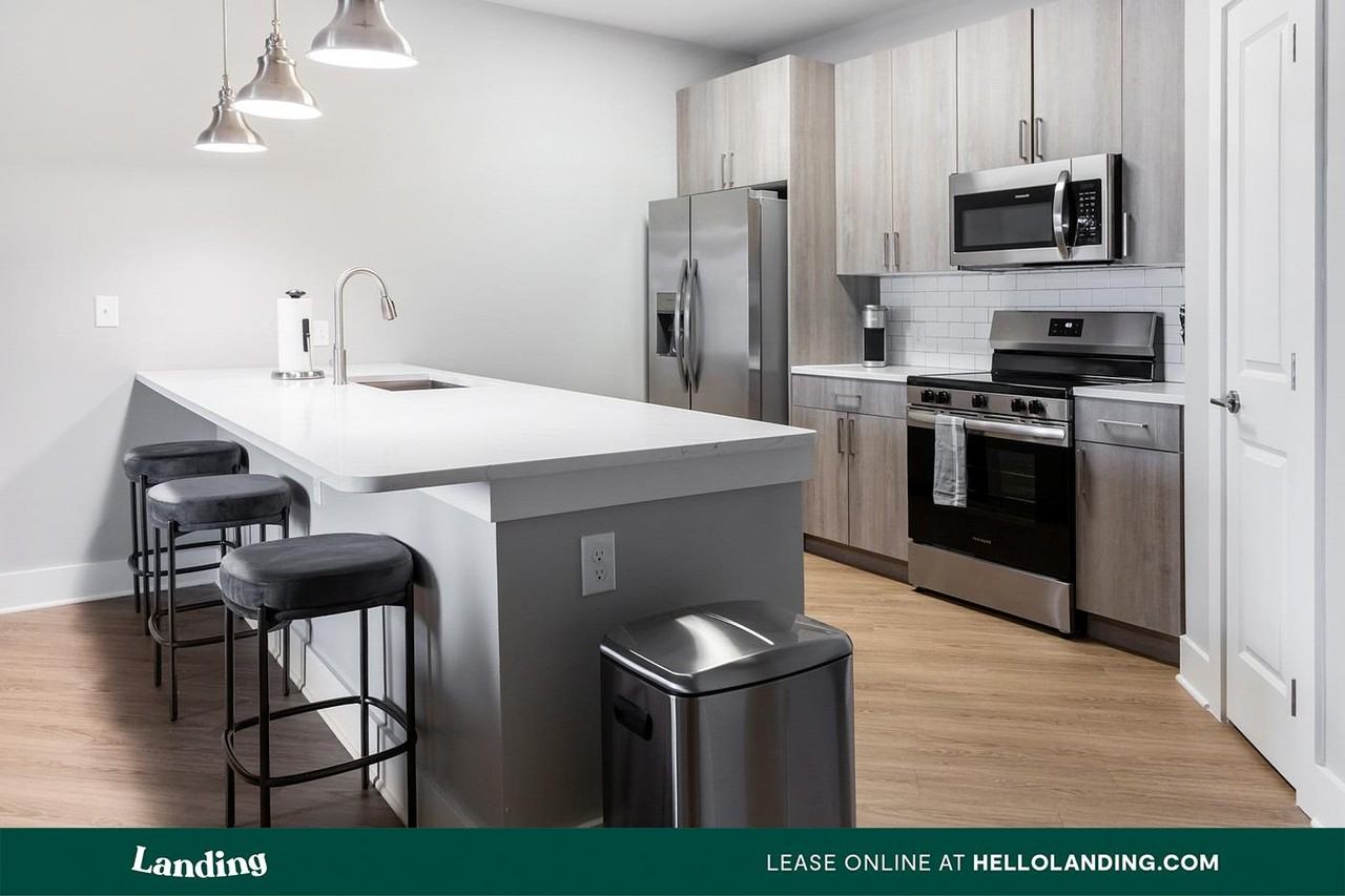 10800 Colonial Gateway Drive - Photo 4 of 50