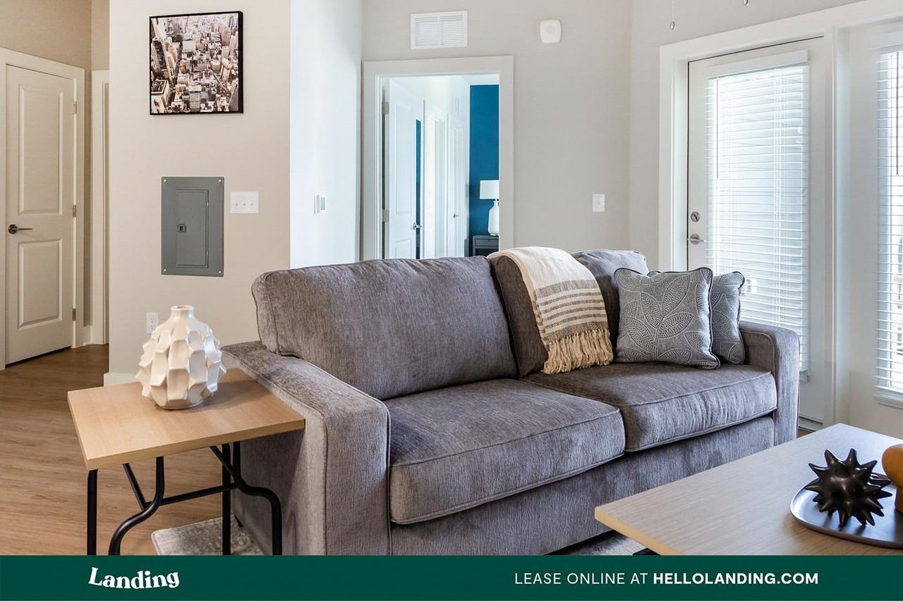 10800 Colonial Gateway Drive - Photo 6 of 50