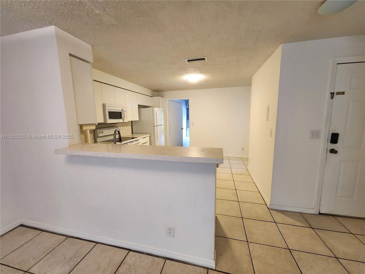 1050 Sorrento Drive - Photo 3 of 26