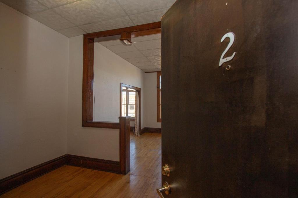 16 1/2 Minnesota Ave E - Photo 2 of 16