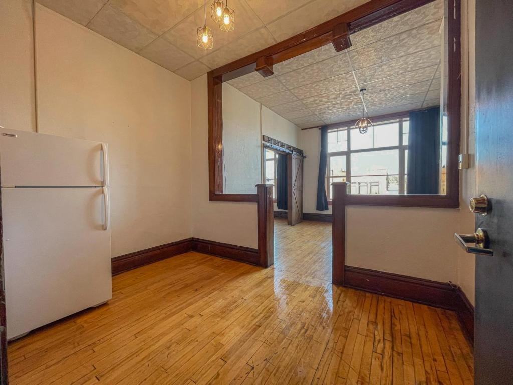 16 1/2 Minnesota Ave E - Photo 3 of 16