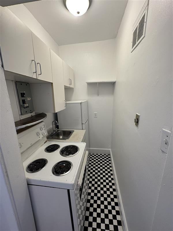 318 Cooper Street #15 - Photo 3 of 6