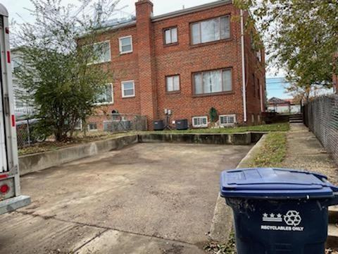 1243 Alabama Ave Se #A - Photo 6 of 9