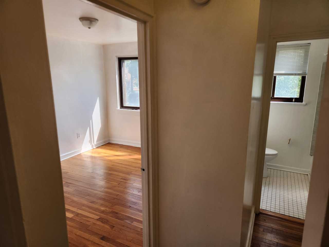 1243 Alabama Ave Se #A - Photo 3 of 9