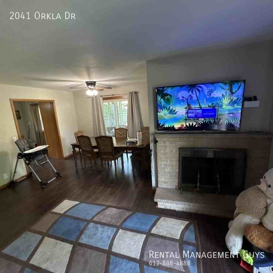 2041 Orkla Dr - Photo 2 of 28