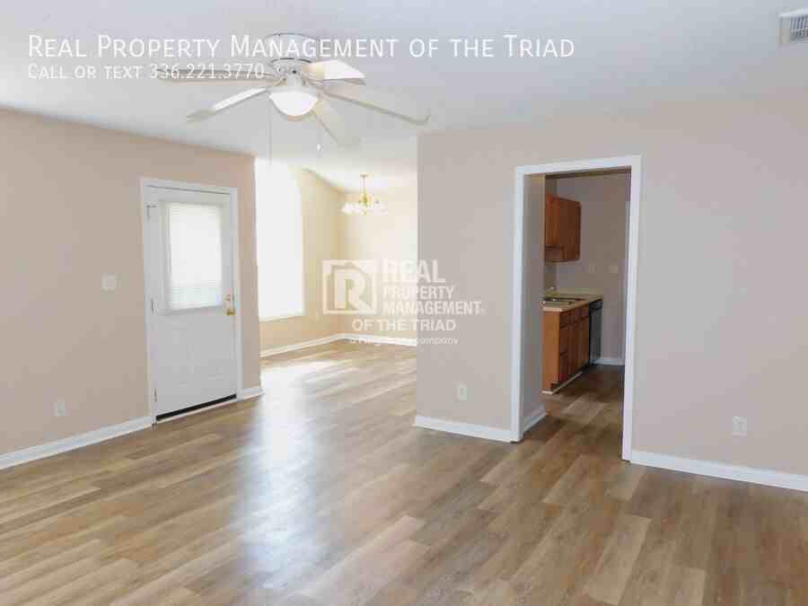 1301 Nealtown Rd - Photo 3 of 24