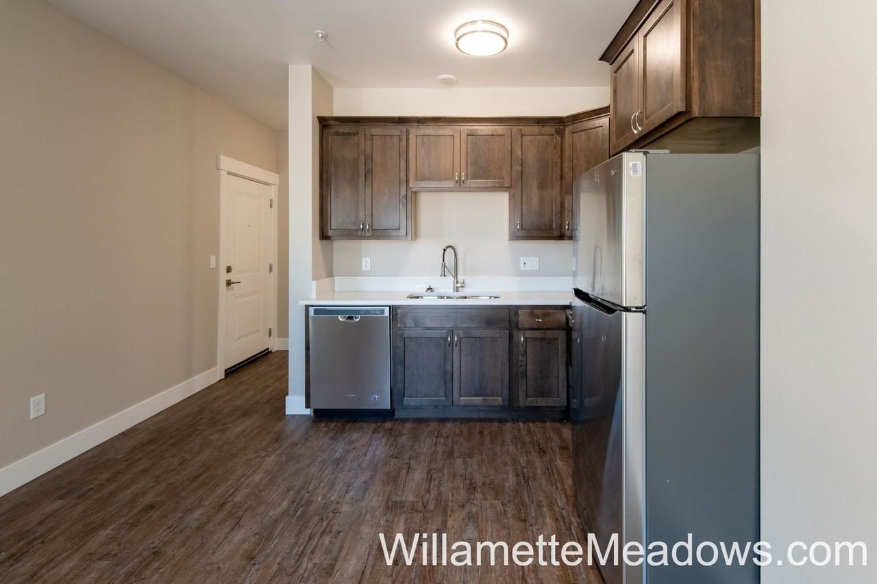 2385 Fairgrounds Rd NE - Photo 5 of 27