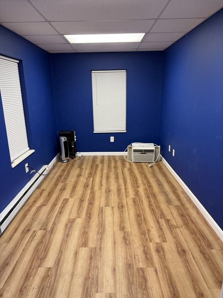 452R Main St #5 - Photo 2 of 12