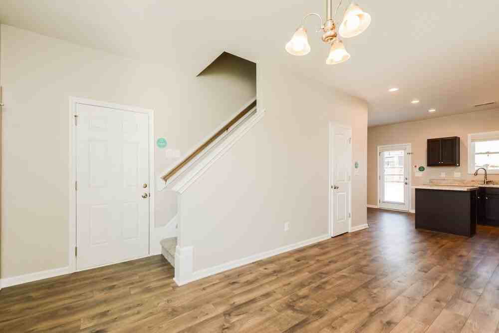 138 Sunfish St - Photo 7 of 17