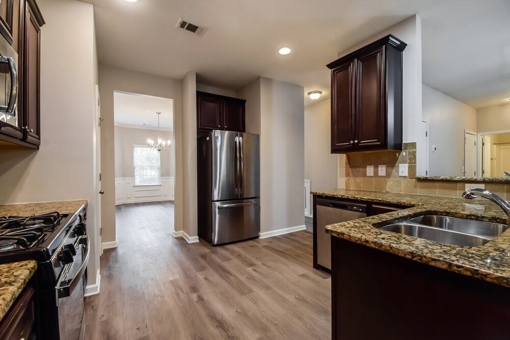 6338 Oakwell Pl - Photo 7 of 17