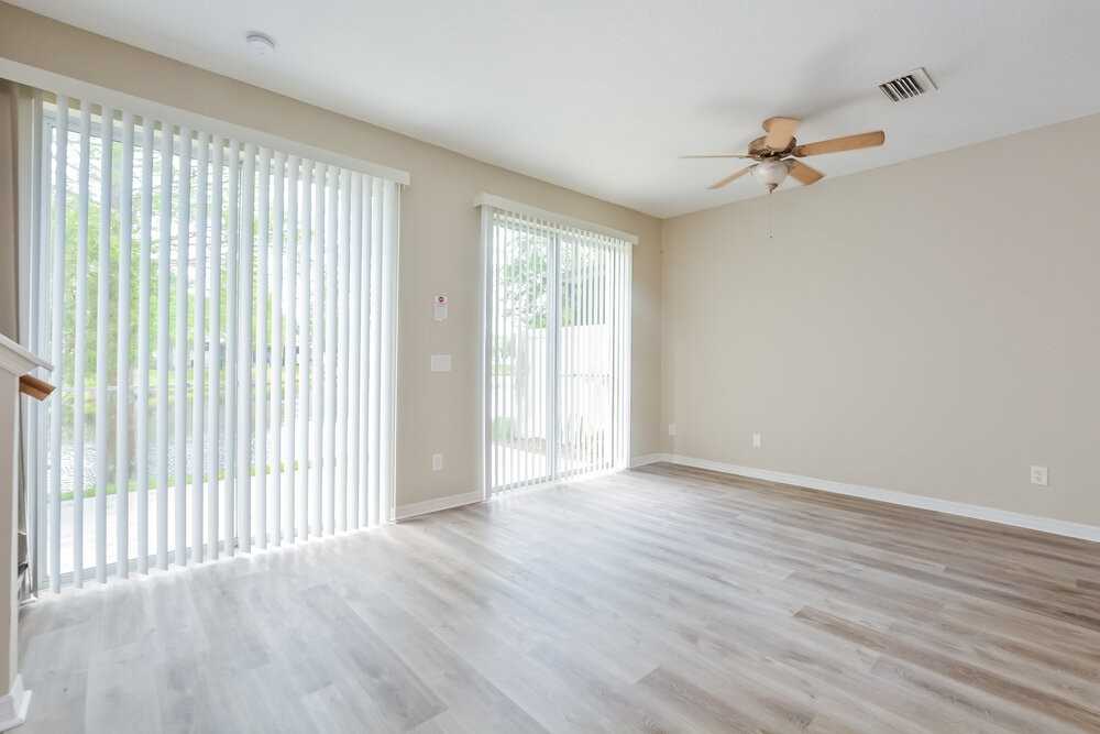 567 Pinebranch Cir - Photo 5 of 17