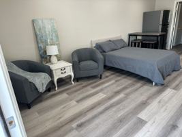 featured image of 135 W Monroe St #3