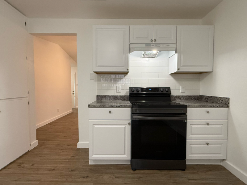 3518 Buzz Aldrin Dr - Photo 3 of 12