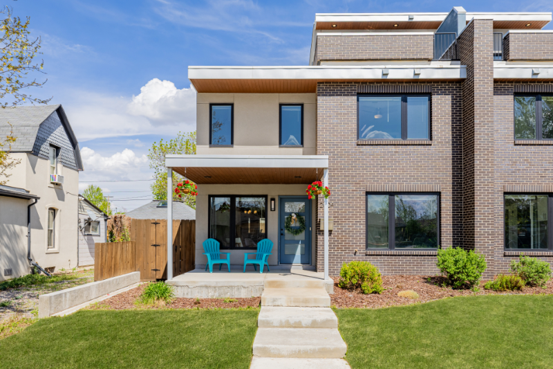 2004 S Galapago St - Photo 2 of 19