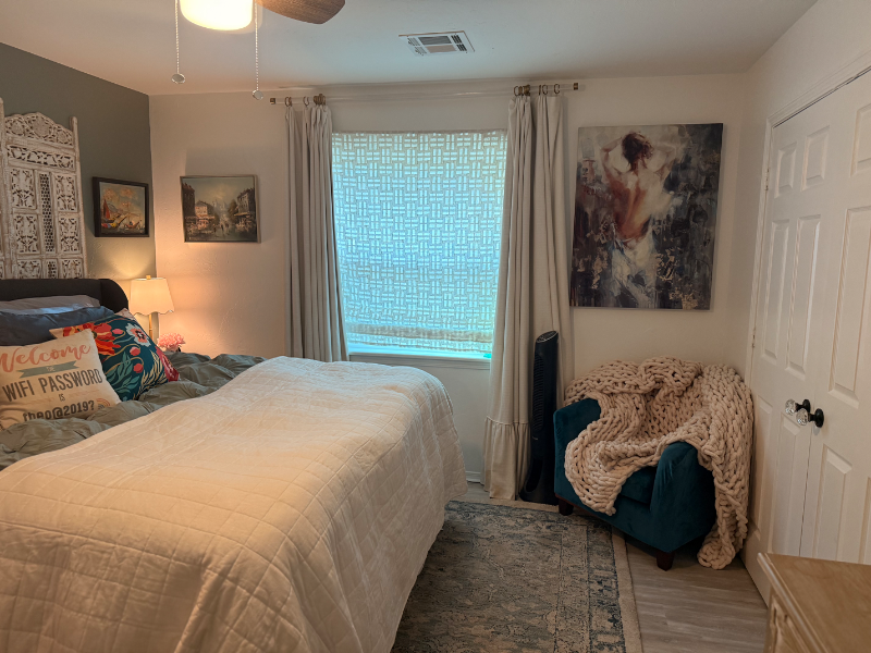 12009 Rosemeade Ct - Photo 3 of 15