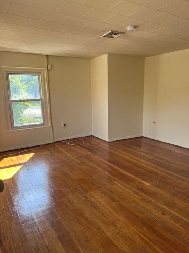 94 Greenkill Ave - Photo 3 of 13