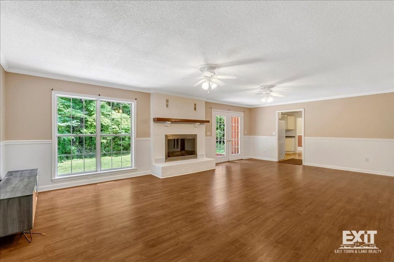 924 Forest Ln - Photo 7 of 35