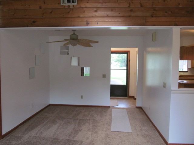 813 White Oak Ct - Photo 3 of 20