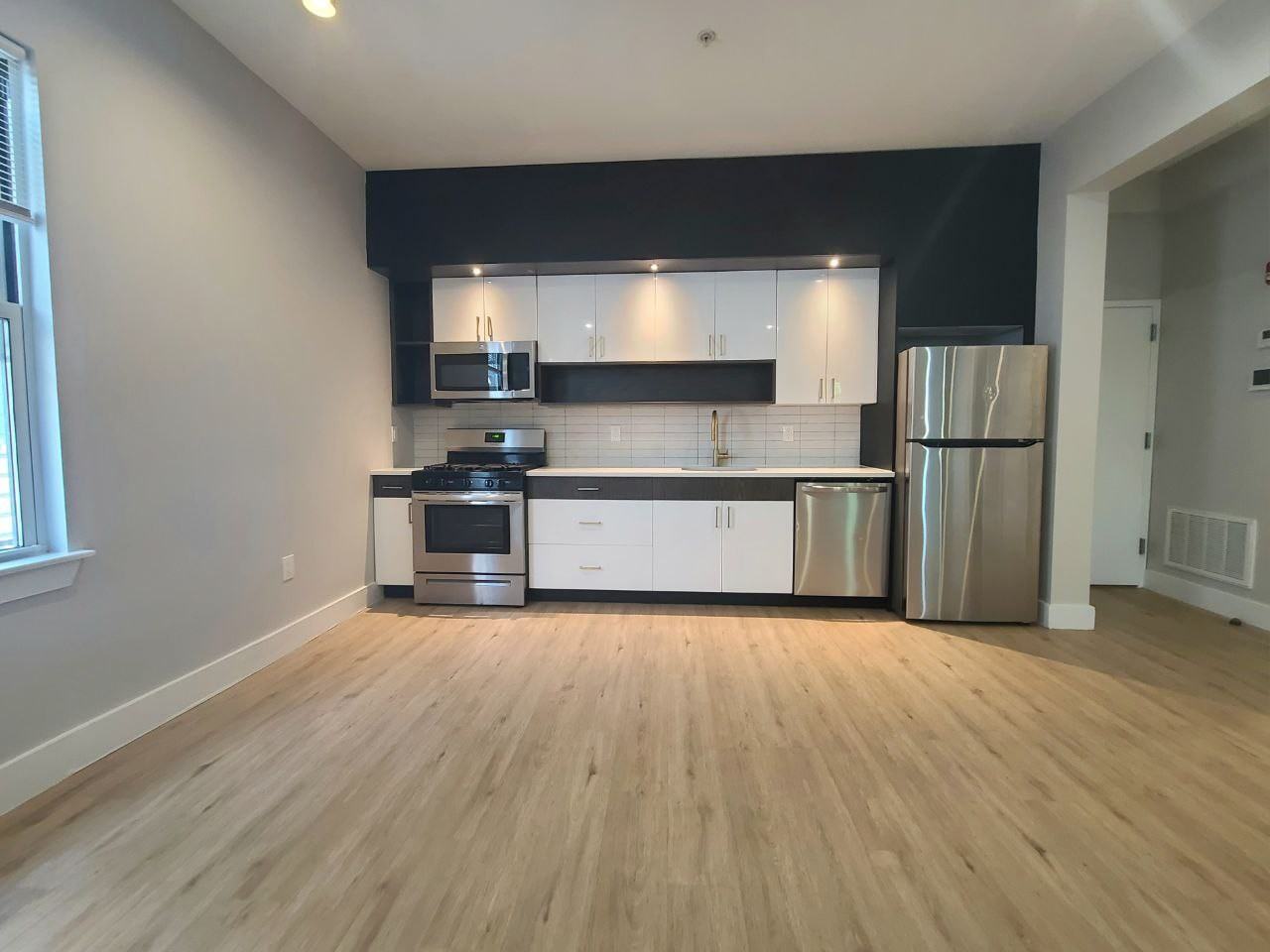 502 William St #1A - Photo 2 of 6