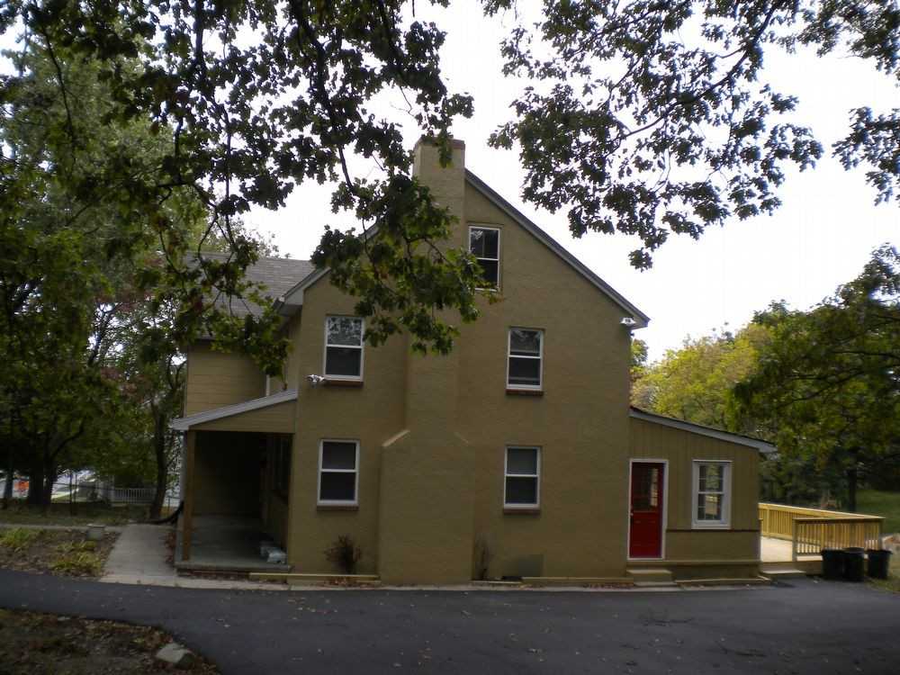 100 W Central Ave - Photo 2 of 11