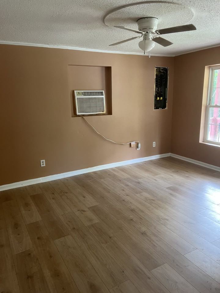 1332 Boston St #NA - Photo 4 of 10