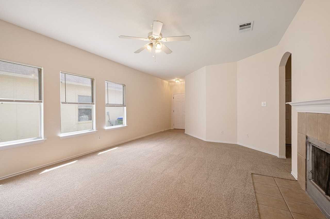 13205 Marie Ln - Photo 2 of 25