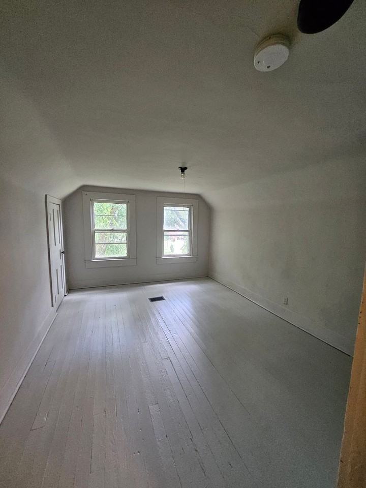 107 107 E Missouri - Photo 3 of 10