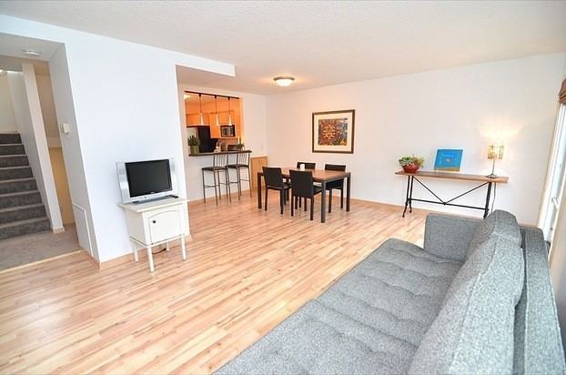 244 3rd Ave Ne - Photo 2 of 22